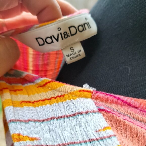 (374) Davi & Dani Striped Multicolor 3/4 ruffle sleeves Top size Small - Picture 7 of 7